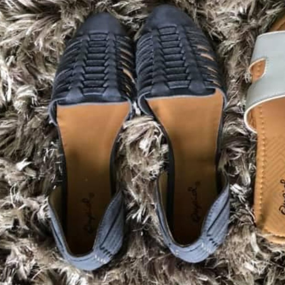 Qupid - Steele Grey Suede Sandal